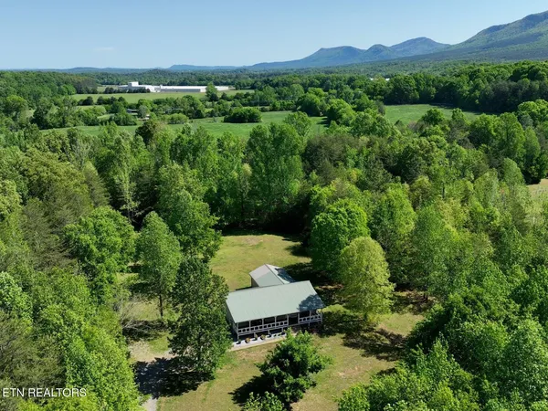 $349,000 | 195 Horton Bridge Road, Benton, TN 37307