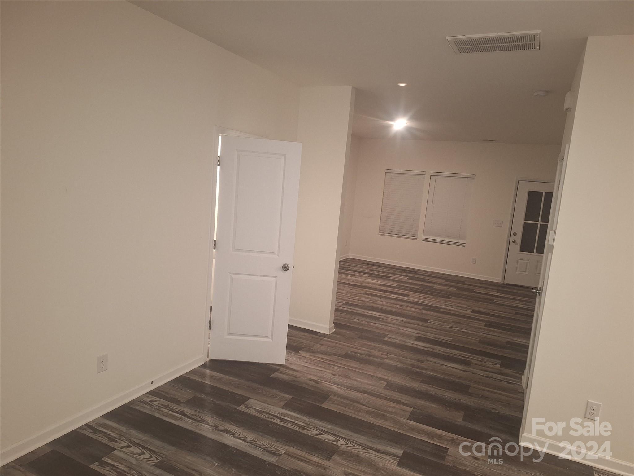 7300 Rothmore Street Charlotte, NC 28215 - Photo 7 of 21 Gallery Image 7