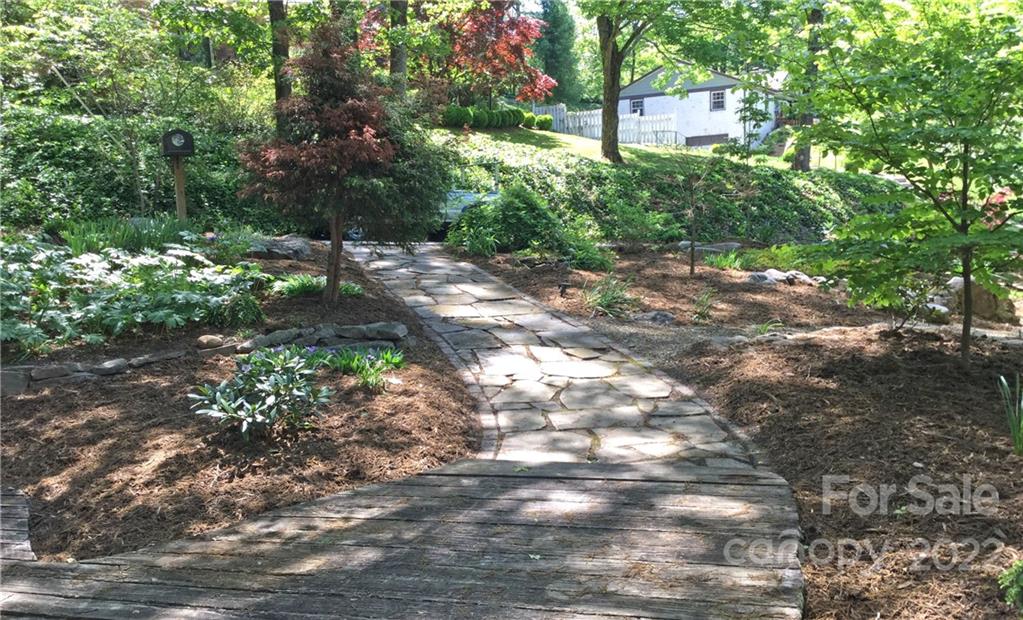 2 Maplewood Road Asheville, NC 28804 - Photo 2 of 36 Gallery Image 2