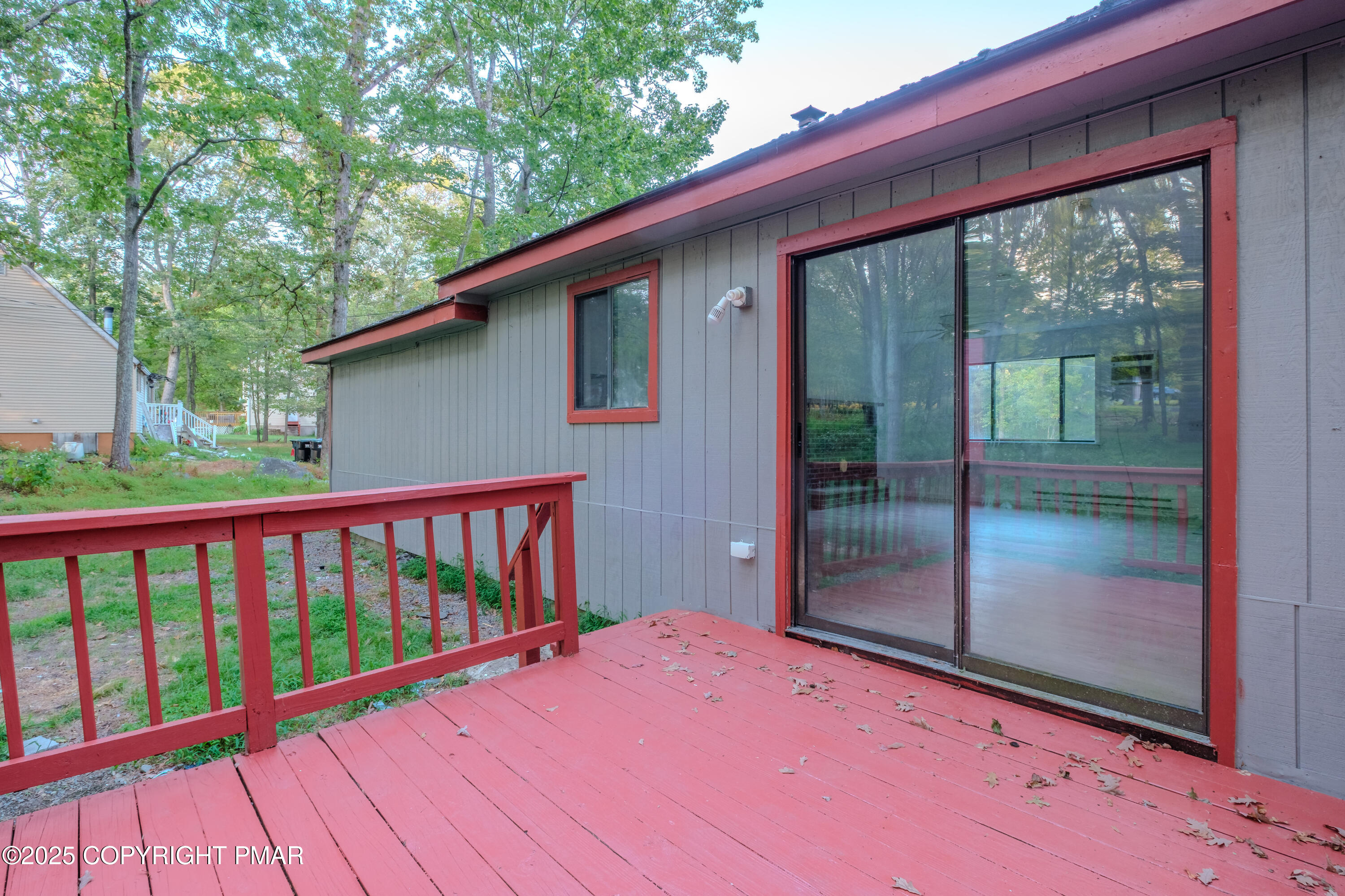 4165 Pine Ridge Drive East Bushkill, PA 18324 - Photo 14 of 31 20254165_PR10