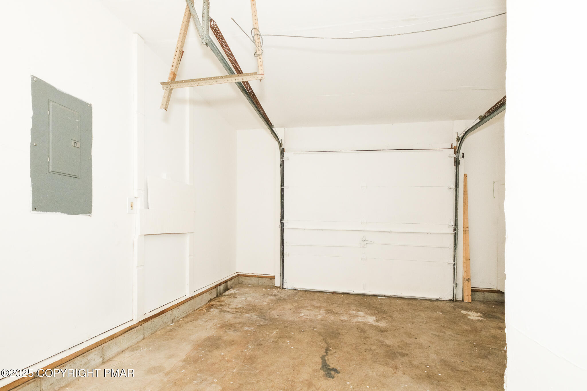 4165 Pine Ridge Drive East Bushkill, PA 18324 - Photo 26 of 31 311PastelArial-10