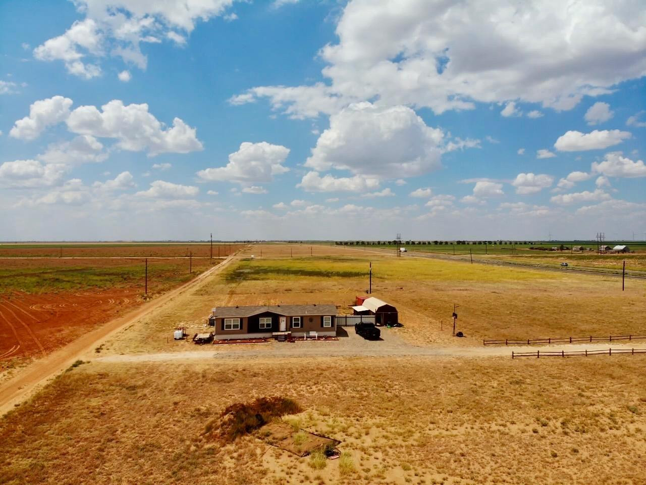 760 Highway 82 Ralls, TX 79357 - Photo 3 of 25 a view of an ocean and beach