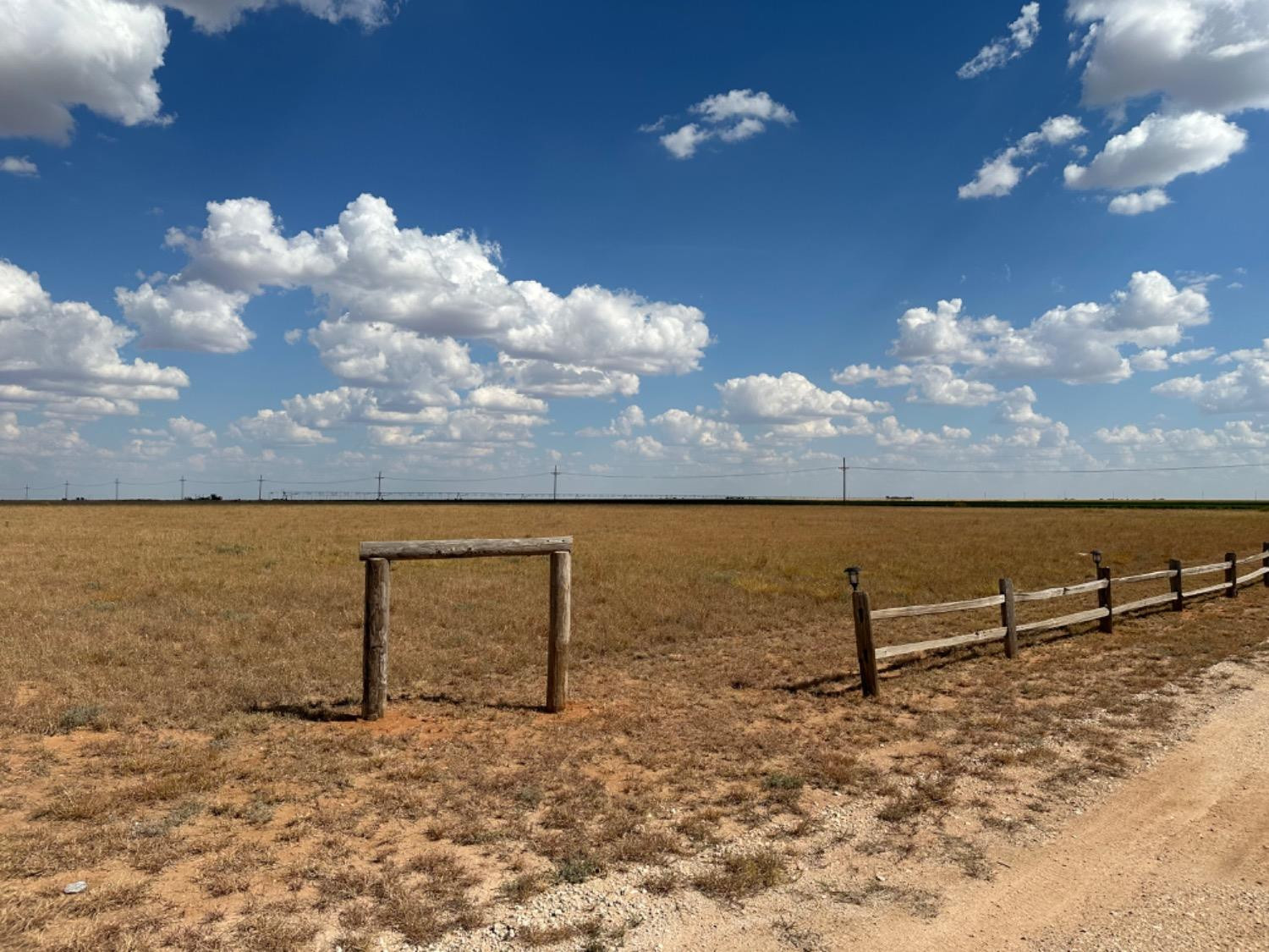 760 Highway 82 Ralls, TX 79357 - Photo 6 of 25 a view of a terrace with sky view
