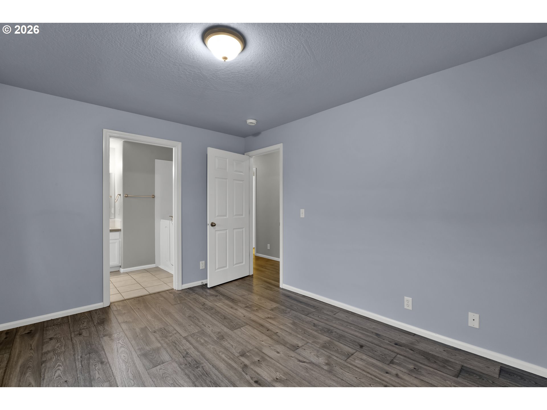 340 54th Street Springfield, OR 97478 - Photo 21 of 33 a view of an empty room