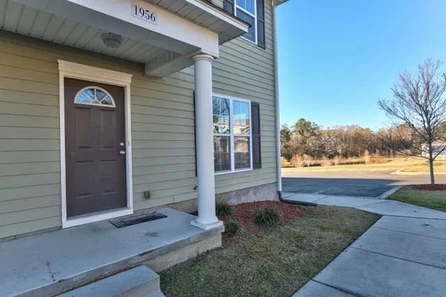 $650 | 1956 Corvallis Avenue, Unit 1956, Tallahassee, FL 32304