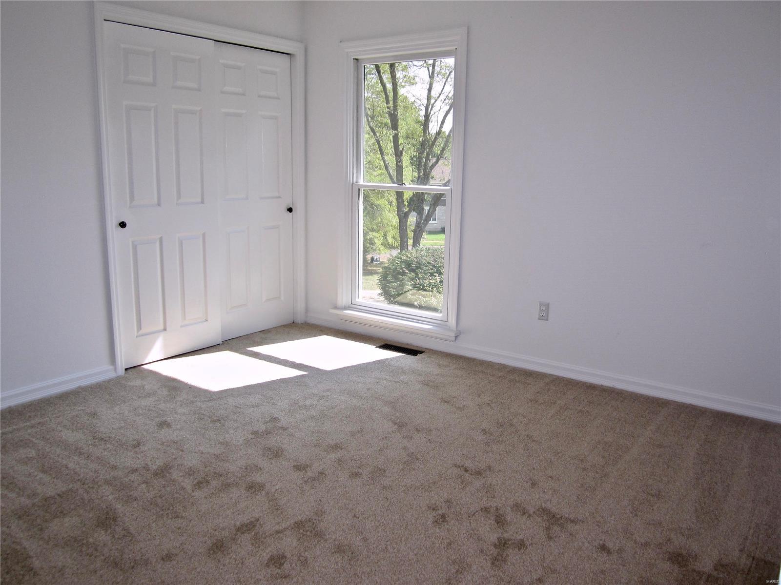 1619 Forestview Ridge Lane Ballwin, MO 63021 - Photo 16 of 41 Gallery Image 16