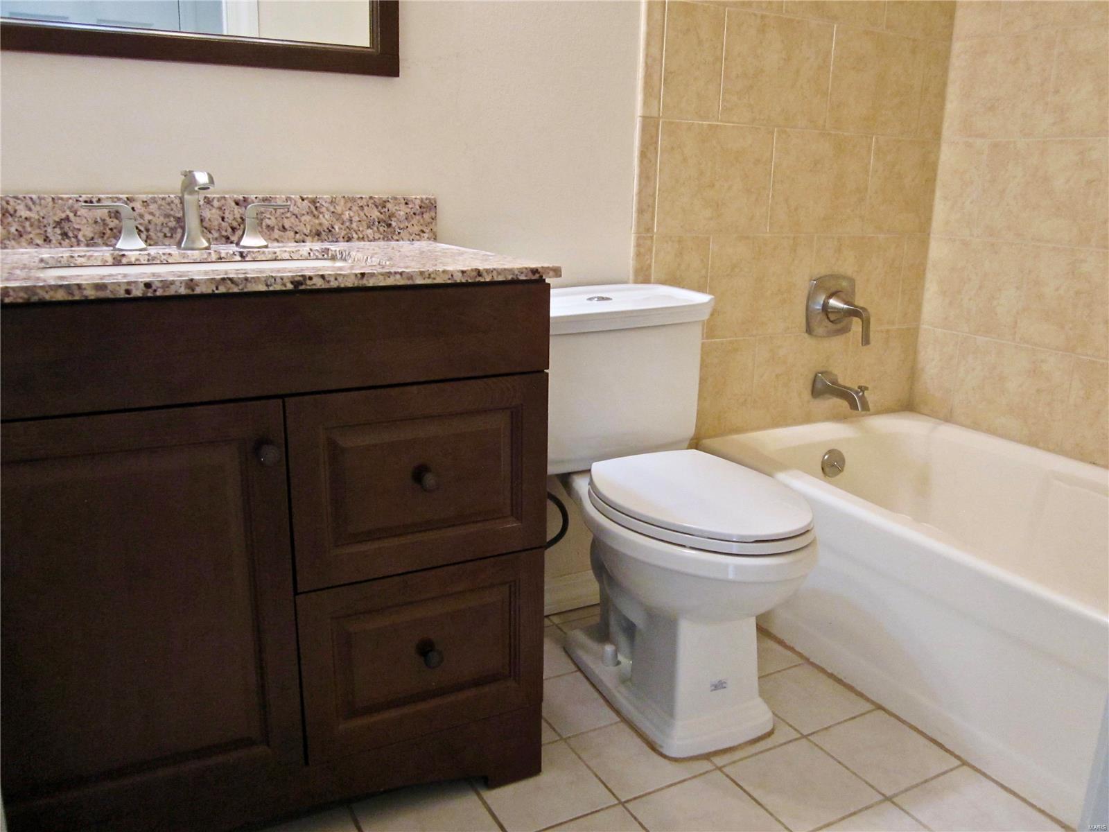 1619 Forestview Ridge Lane Ballwin, MO 63021 - Photo 21 of 41 Gallery Image 21