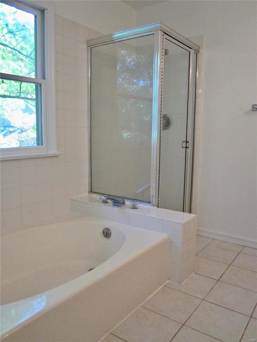 1619 Forestview Ridge Lane Ballwin, MO 63021 - Photo 25 of 41 Gallery Image 25