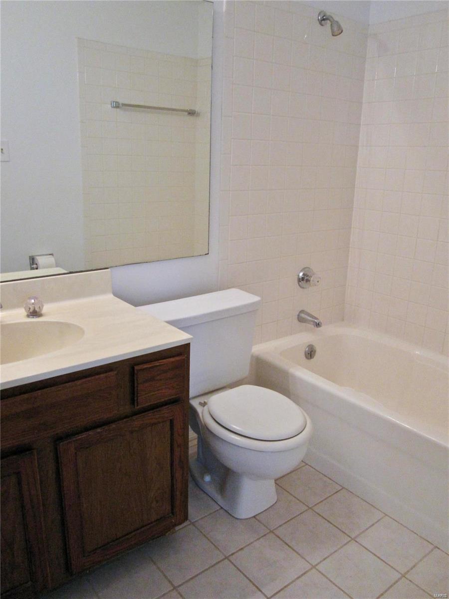 1619 Forestview Ridge Lane Ballwin, MO 63021 - Photo 29 of 41 Gallery Image 29