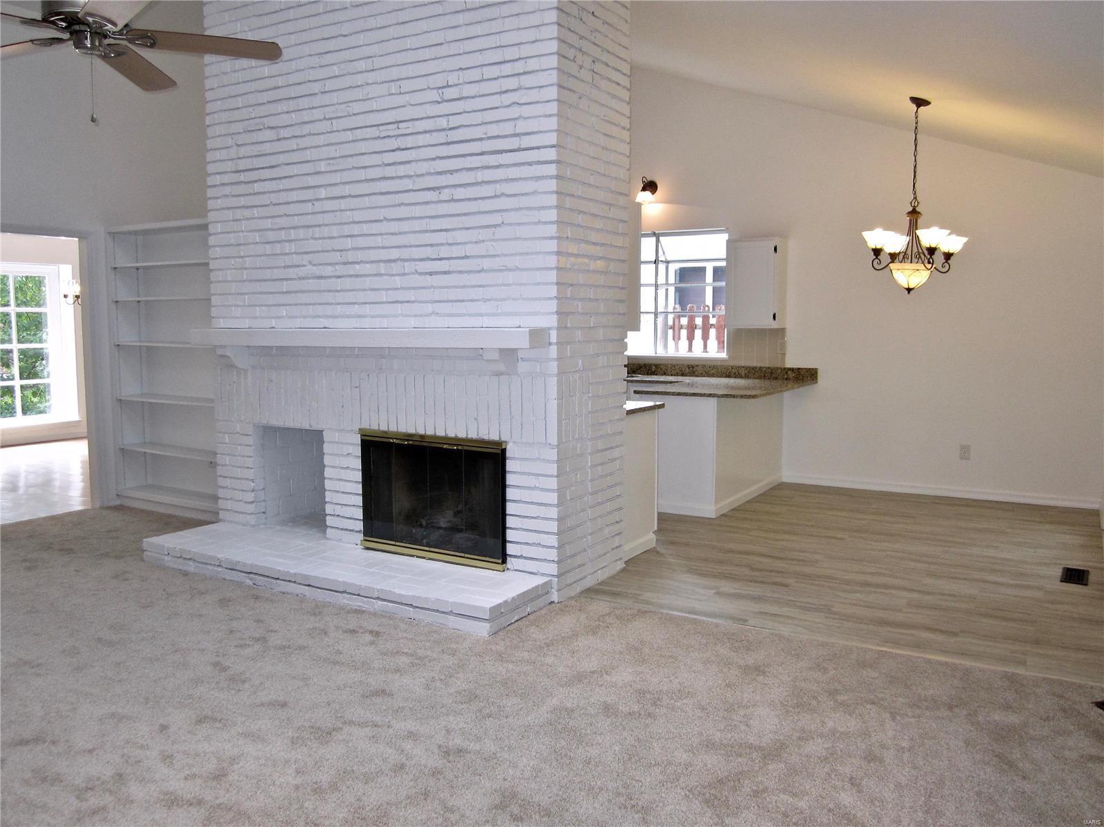 1619 Forestview Ridge Lane Ballwin, MO 63021 - Photo 4 of 41 Gallery Image 4