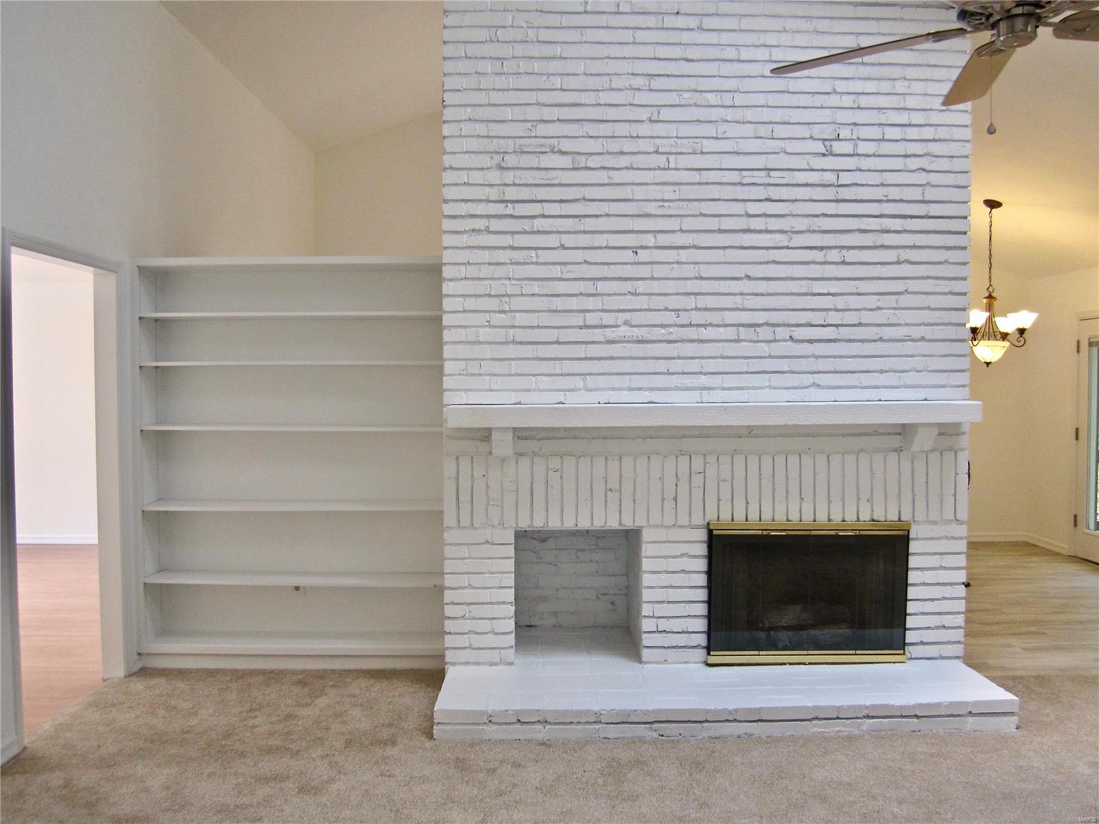 1619 Forestview Ridge Lane Ballwin, MO 63021 - Photo 5 of 41 Gallery Image 5