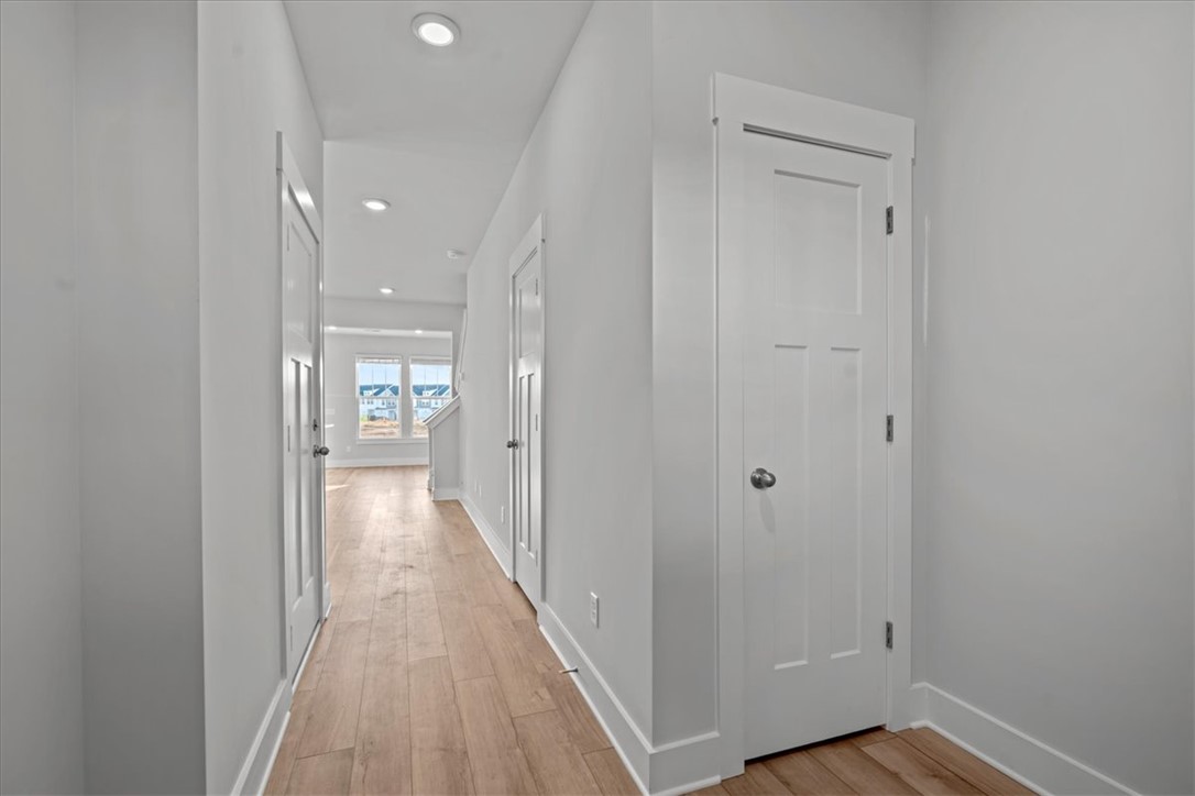 442 Hazelcote Road Greenville, SC 29611 - Photo 5 of 28 Gallery Image 5