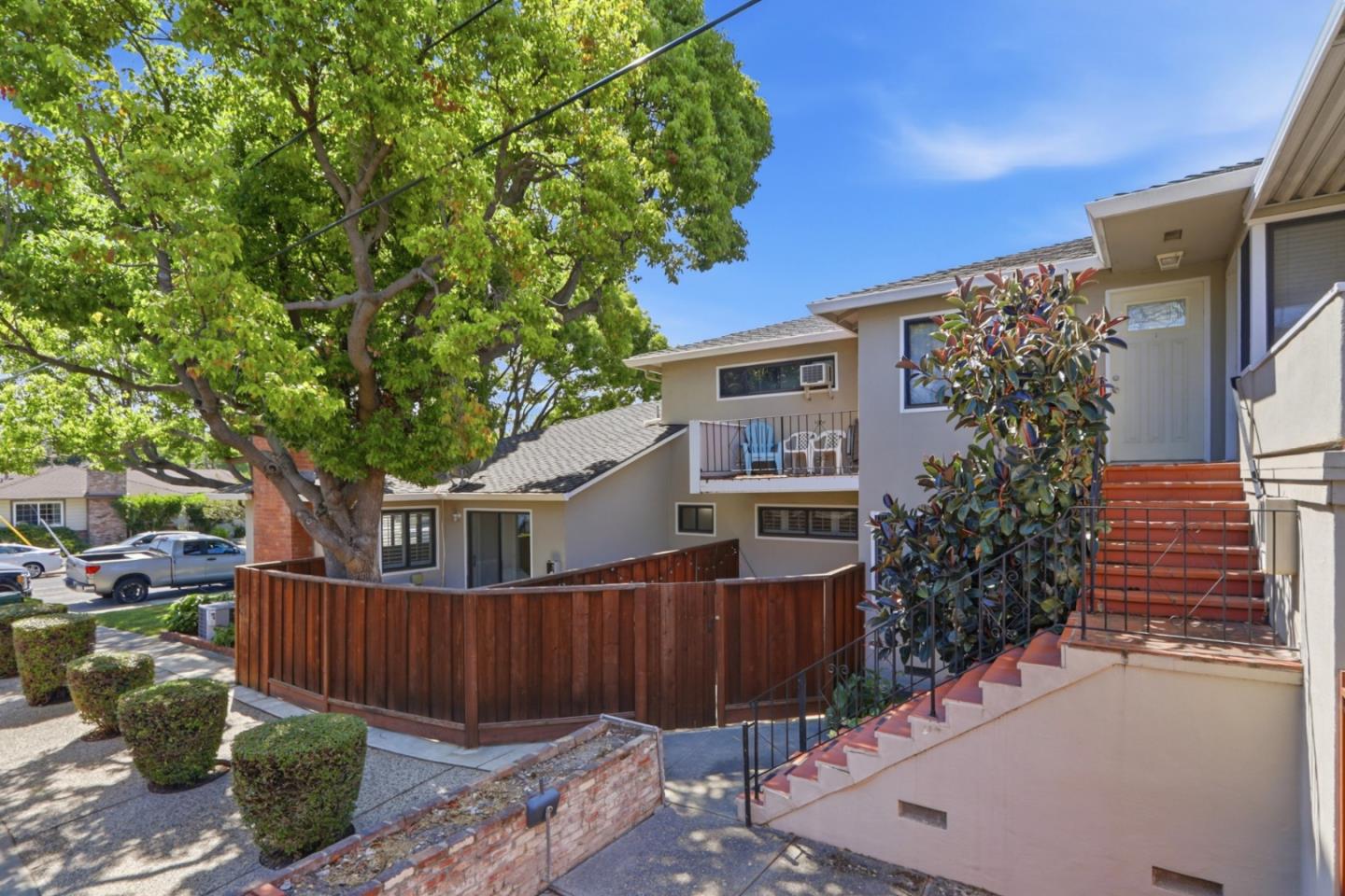 94 Roxbury Street Santa Clara, CA 95050 - Photo 7 of 26 Gallery Image 7