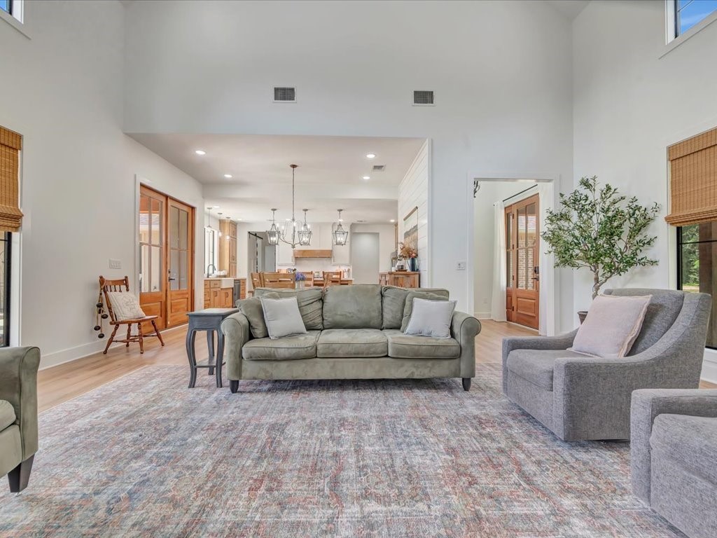 176 Royce Oliver Road Lufkin, TX 75904 - Photo 7 of 50
