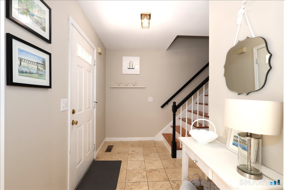19 Prospect Ridge, Unit 31 Ridgefield, CT 06877 - Photo 4 of 29