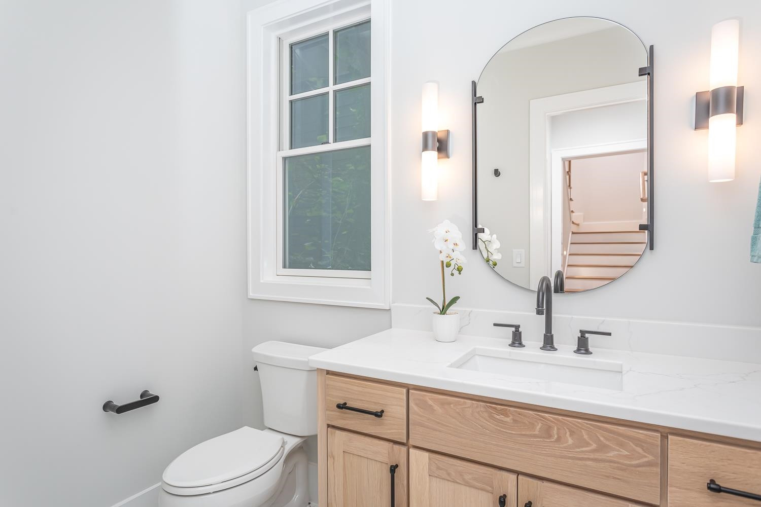 506 Cole Street Raleigh, NC 27605 - Photo 22 of 59 1st Floor Bath