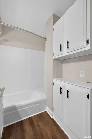 $125,000 | 1800 7th Street, Unit 8C, East Moline, IL 61244