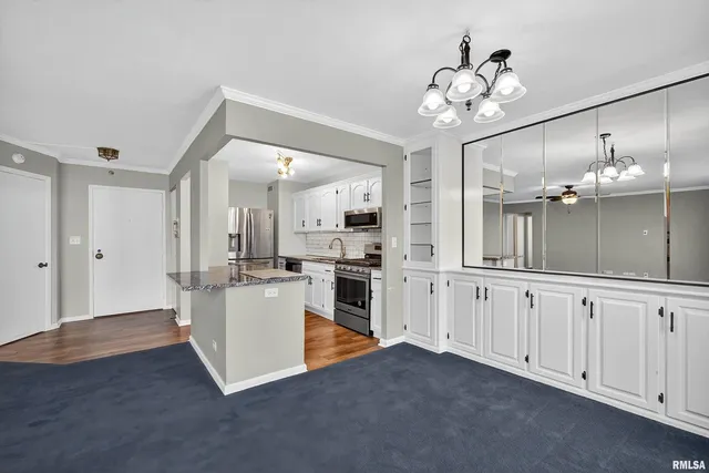 $125,000 | 1800 7th Street, Unit 8C, East Moline, IL 61244