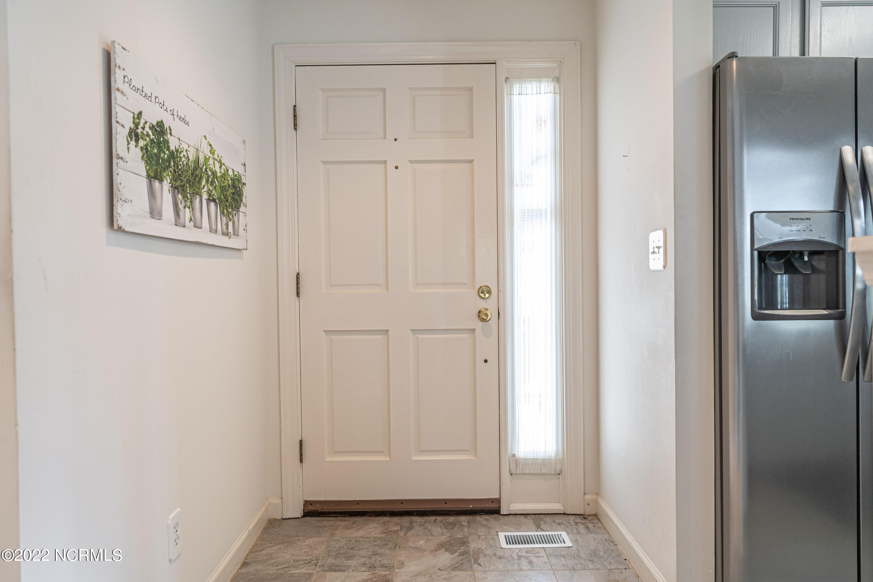 253 Knoll Road Southern Pines, NC 28387 - Photo 9 of 52 DSC00372