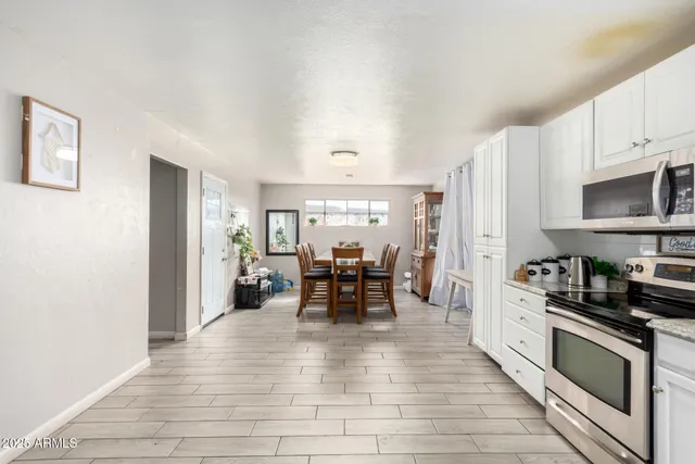 $339,900 | 12814 North 29th Drive, Phoenix, AZ 85029