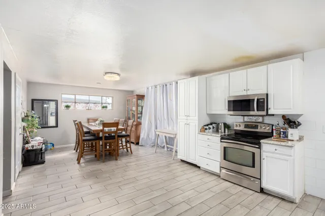 $339,900 | 12814 North 29th Drive, Phoenix, AZ 85029