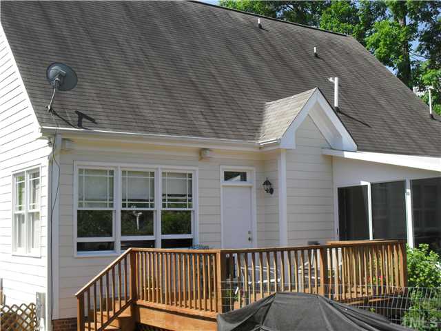 848 Nowell Ridge Road Raleigh, NC 27607 - Photo 2 of 9