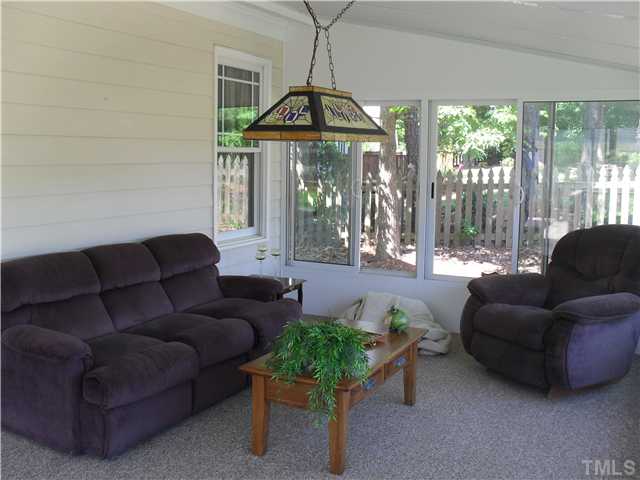848 Nowell Ridge Road Raleigh, NC 27607 - Photo 5 of 9