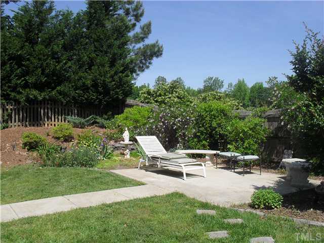 848 Nowell Ridge Road Raleigh, NC 27607 - Photo 6 of 9