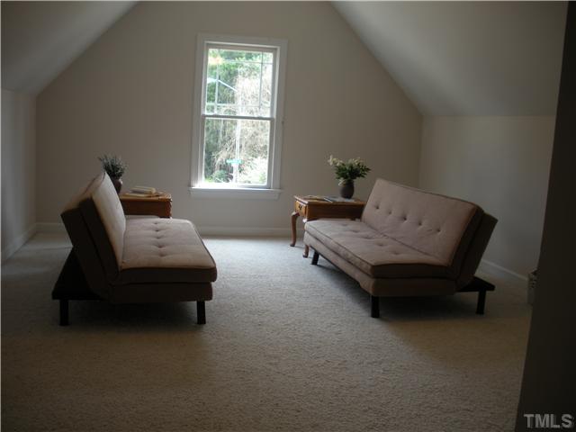 848 Nowell Ridge Road Raleigh, NC 27607 - Photo 7 of 9