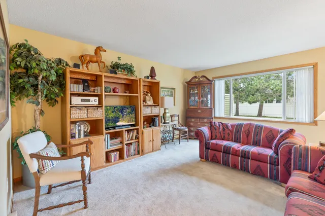 $215,900 | 2306 Hillcrest Drive, Brainerd, MN 56401