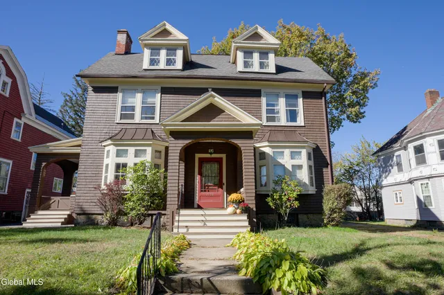 $425,000 | 1033 Waverly Place, Schenectady, NY 12308