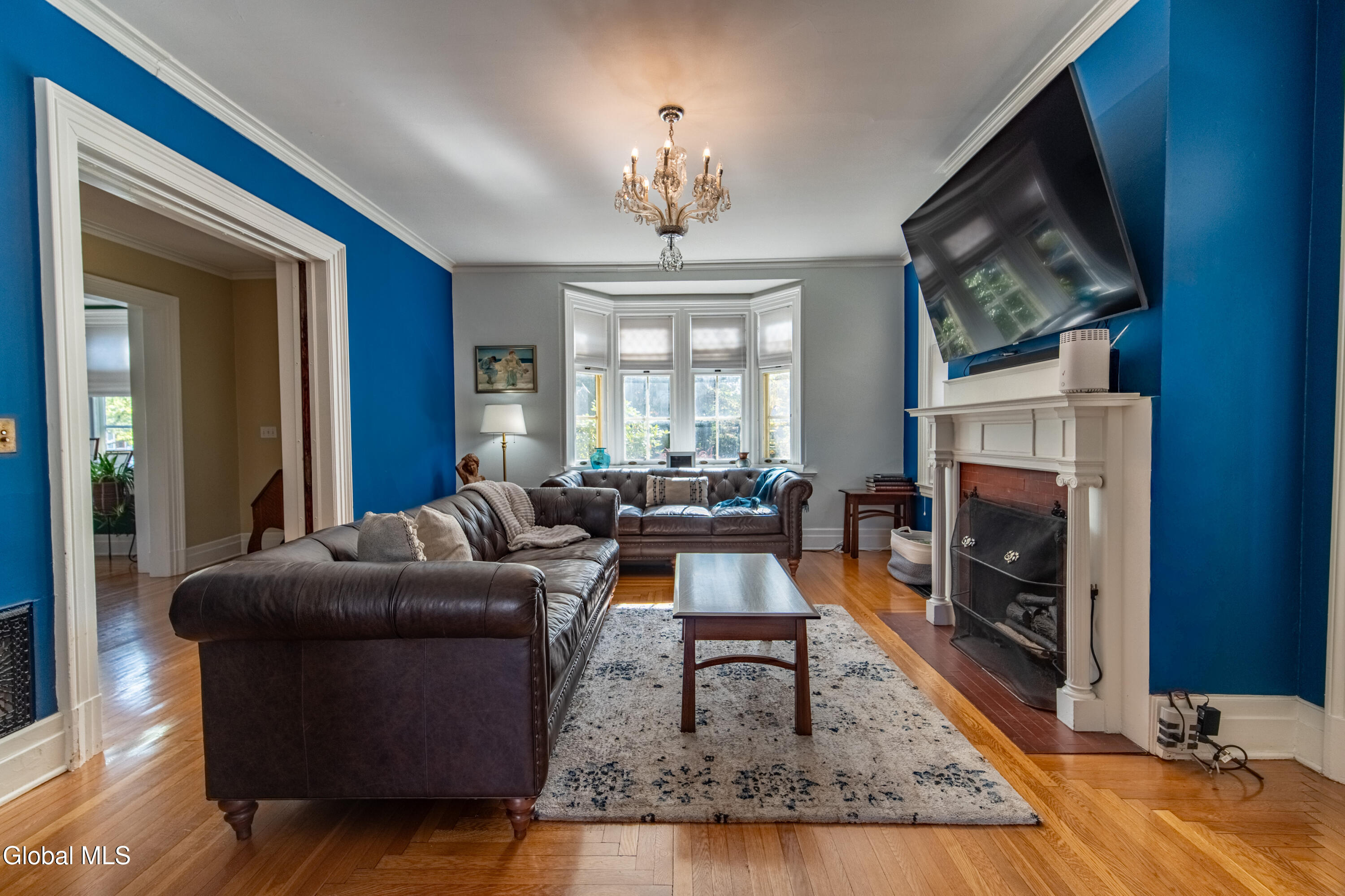 1033 Waverly Place Schenectady, NY 12308 - Photo 13 of 39 1033 Waverly Pl