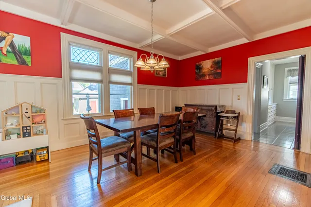 $425,000 | 1033 Waverly Place, Schenectady, NY 12308