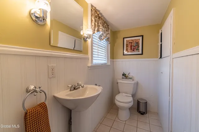 $425,000 | 1033 Waverly Place, Schenectady, NY 12308