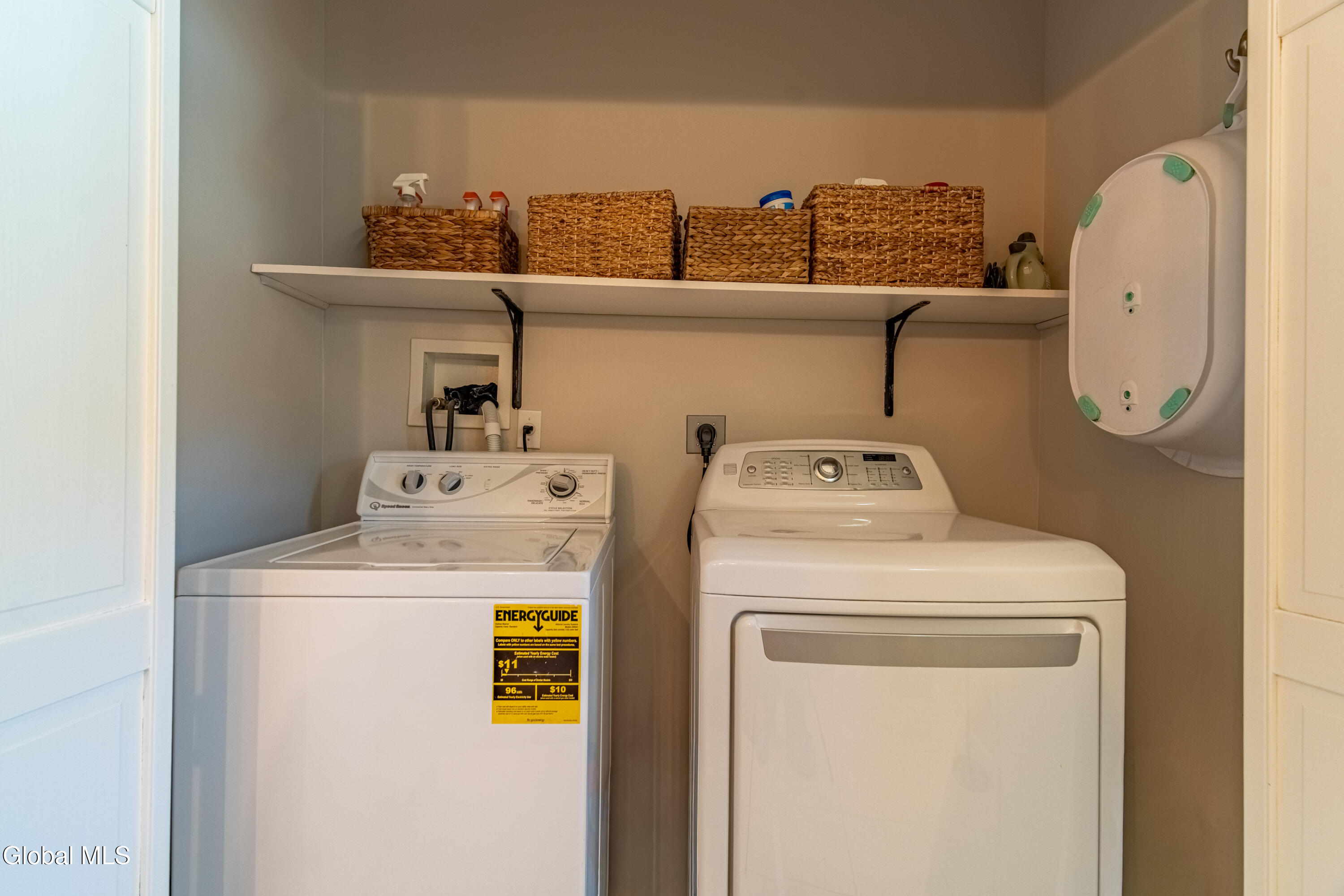 1033 Waverly Place Schenectady, NY 12308 - Photo 30 of 39 1033 Waverly Pl