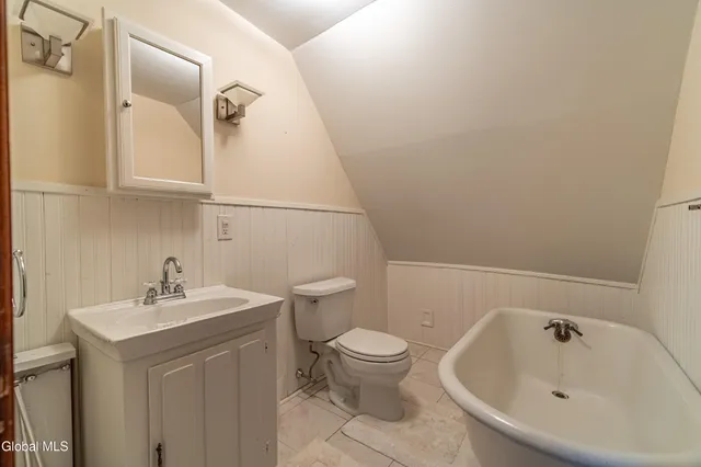 $425,000 | 1033 Waverly Place, Schenectady, NY 12308