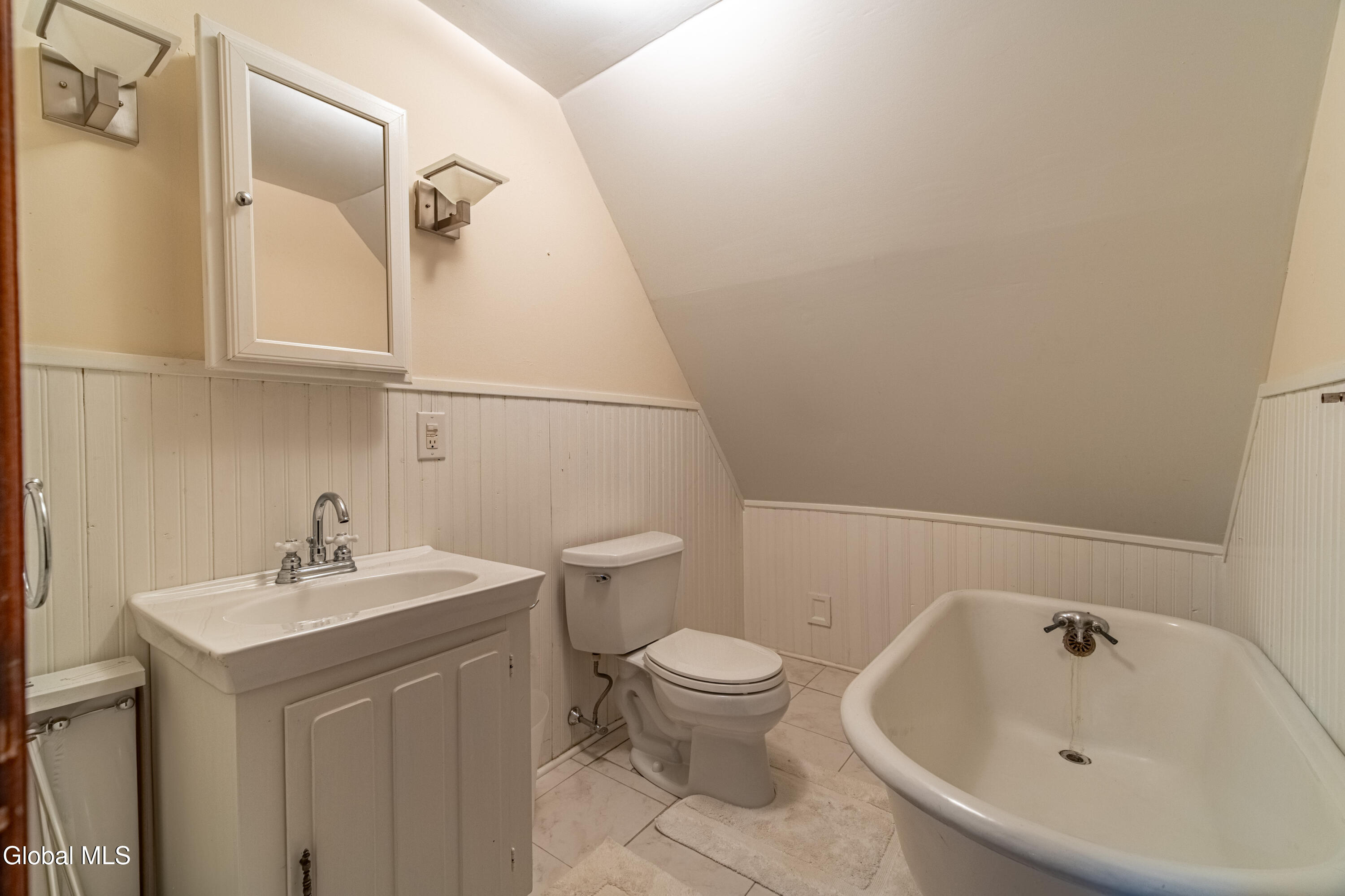 1033 Waverly Place Schenectady, NY 12308 - Photo 34 of 39 1033 Waverly Pl