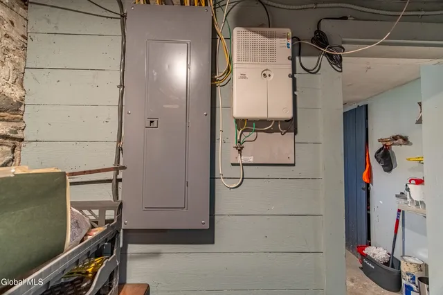 $425,000 | 1033 Waverly Place, Schenectady, NY 12308