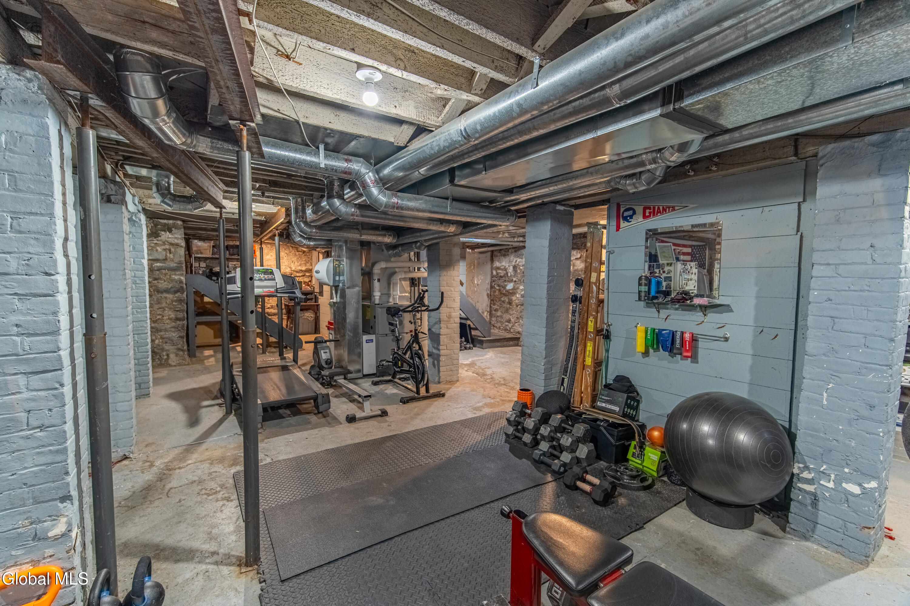 1033 Waverly Place Schenectady, NY 12308 - Photo 38 of 39 1033 Waverly Pl