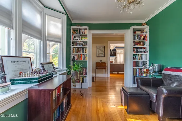 $425,000 | 1033 Waverly Place, Schenectady, NY 12308