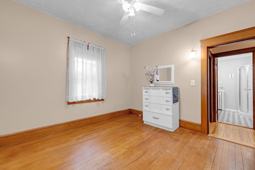 14 Tahanto Road Worcester, MA 01602 - Photo 7 of 41