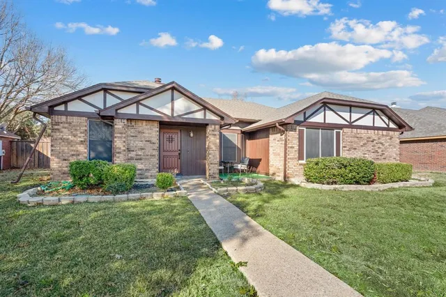 $335,000 | 2813 Andrea Lane, Garland, TX 75040