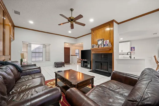 $335,000 | 2813 Andrea Lane, Garland, TX 75040