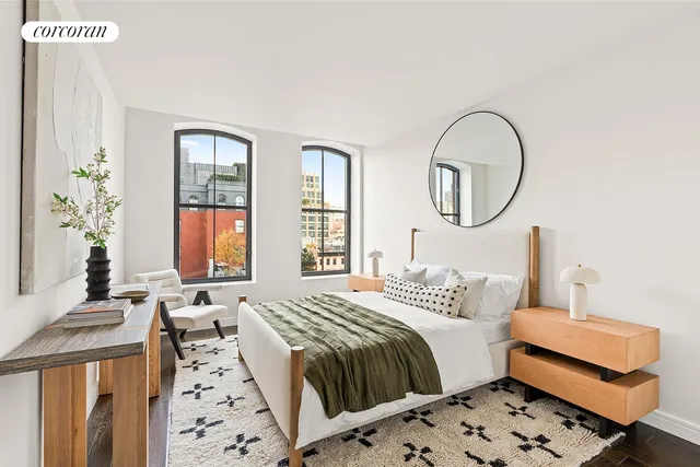 $5,495,000 | 250 West Street, Unit 8H | TriBeCa
