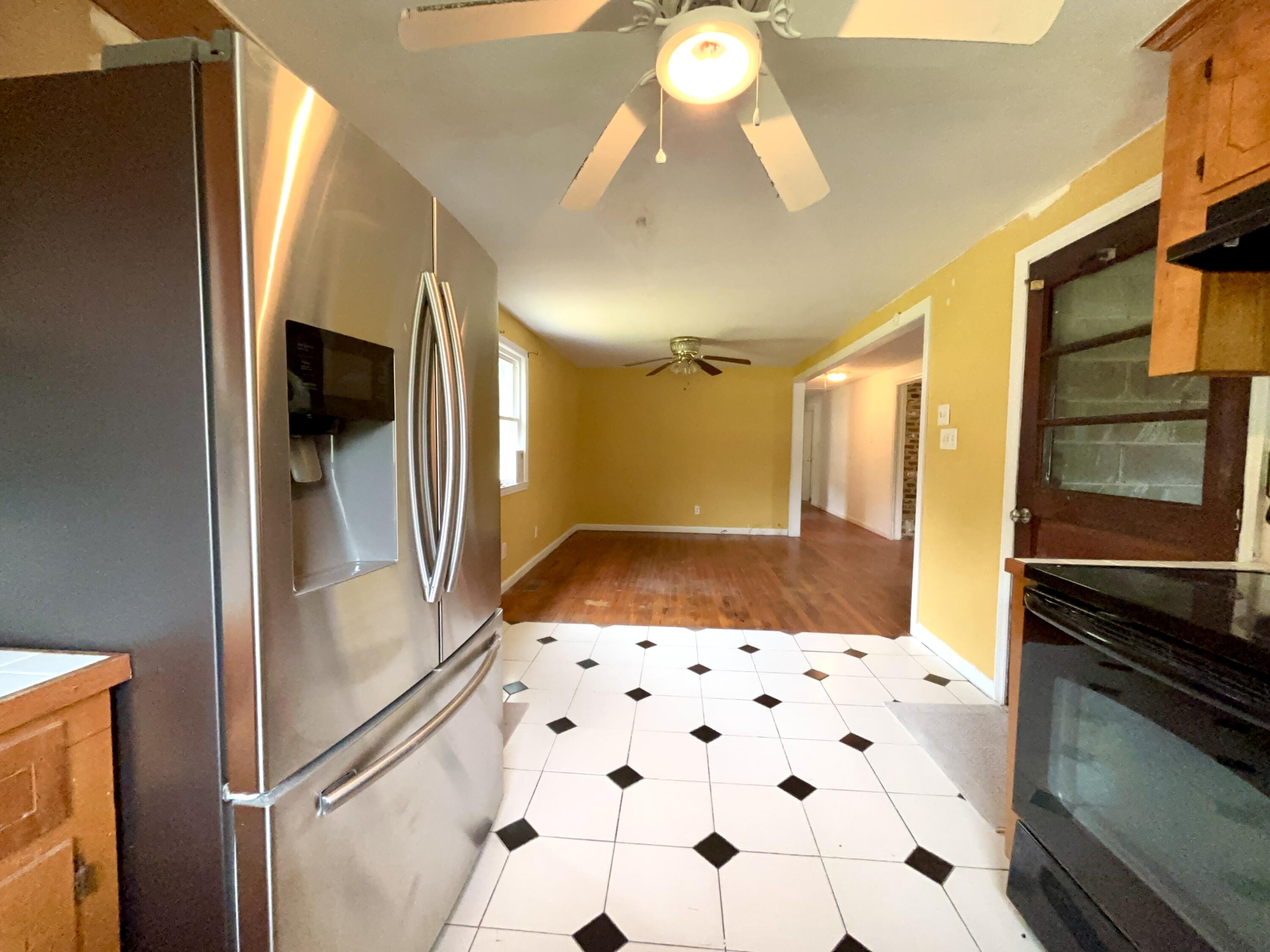 1871 Grimball Road Charleston, SC 29412 - Photo 9 of 15 Grimball kit-dining