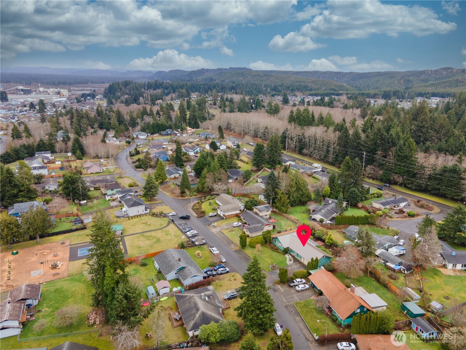 1215 Dundee Drive Cosmopolis, WA 98537 - Photo 4 of 30 an aerial view of multiple house