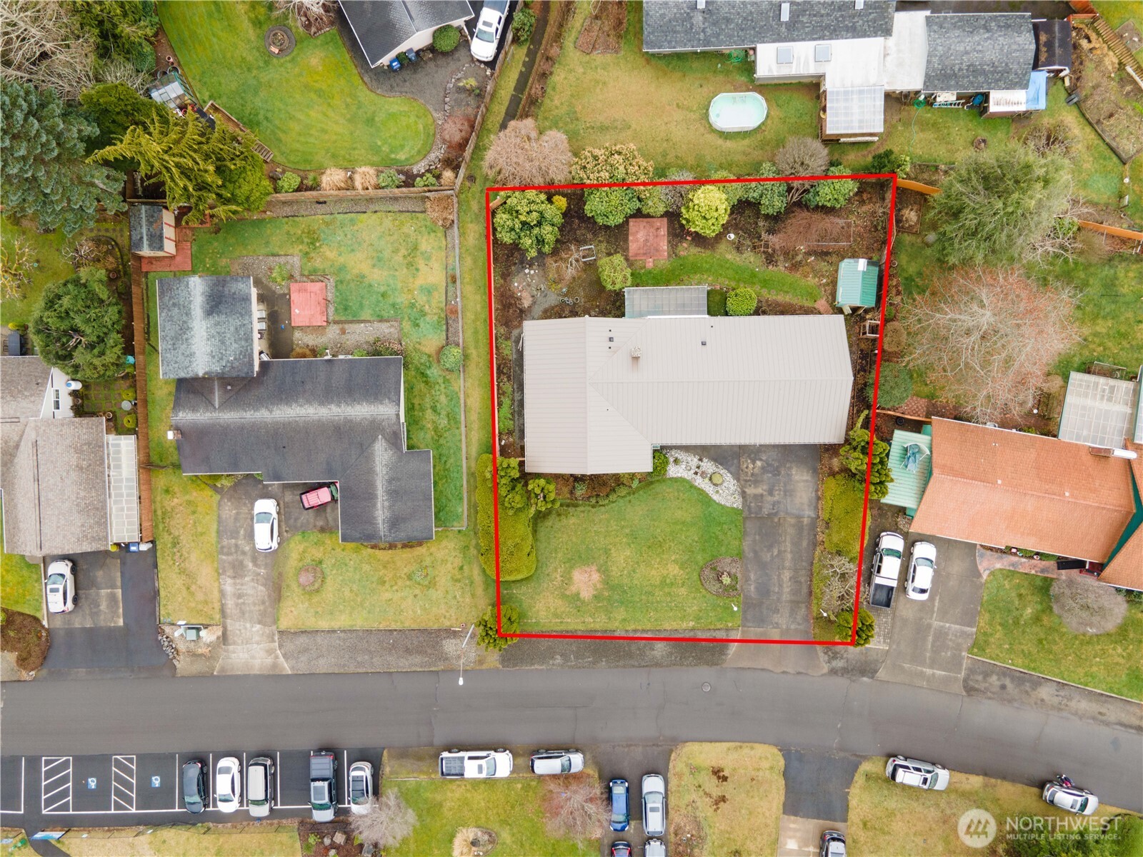 1215 Dundee Drive Cosmopolis, WA 98537 - Photo 5 of 30 an aerial view of a houses with yard