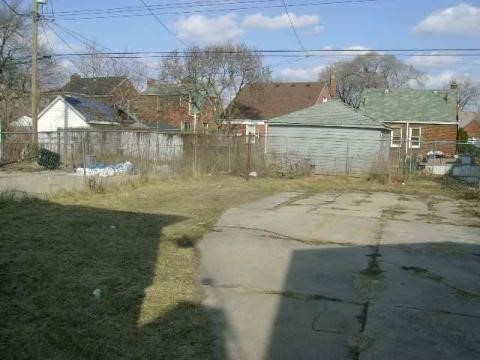 8552 Robson Detroit, MI 48228 - Photo 5 of 8 167616-4.JPG