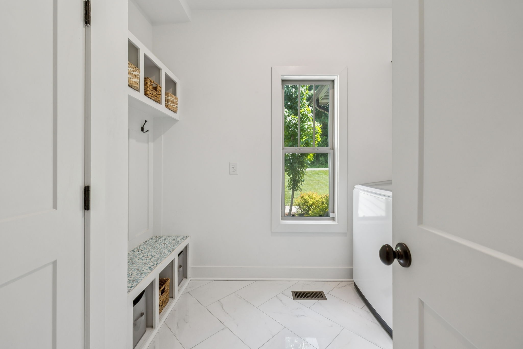 760 Johnson Hollow Road Watertown, TN 37184 - Photo 29 of 53 a view of an empty room with a window