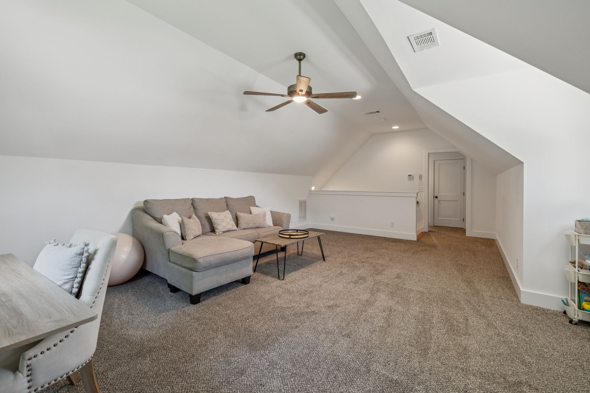 760 Johnson Hollow Road Watertown, TN 37184 - Photo 33 of 53 a living room with furniture and a ceiling fan